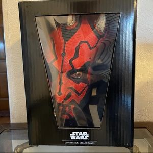 NIB DARTH MAUL STAR WARS DISNEY LIMITED EDITION MASK